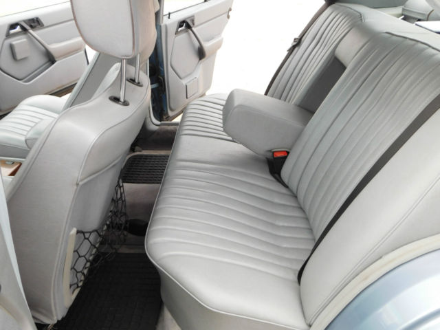 1986 Mercedes-Benz 300-Series ,No Reserve,6 cyl,300E,Model 124,4-door,Automatic - photo 11