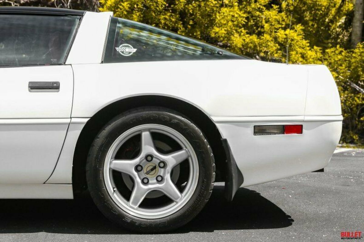 1991 Chevrolet Corvette - photo 7
