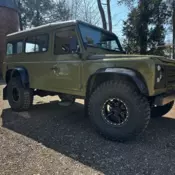 110 V8 3.5L - Brand new paint and many items