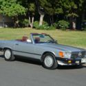 13k mile lovely 560sl clean title and Carfax and service history