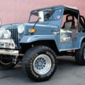 #15 - 1983 MITSUBISHI &#034;JEEP&#034; (RHD) Blue-Gray Used