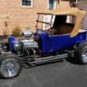 1923 MODEL T BUCKET WITH TOP 2 DOORS BLOWN 355 NEW PAINT AND INTERIOR