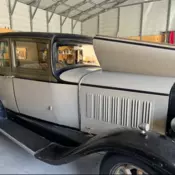 1929 Studebaker Dictator 41,000 OG MILES new tires and tubes garage-kept