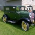 1930 Ford Model A 2 Door Sadan Green
