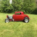 1932 Ford,  3 window coup