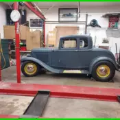 1932 Ford 327 V8 S10 5-Speed Hot Rod Flatz Paint 40 Ford Rear