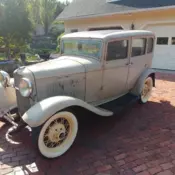 1932 Ford Model 18 Sedan Brown