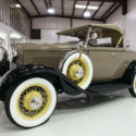 1932 Ford Model B Roadster | Leather seats | Luggage rack | Simulated wood dash
