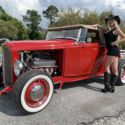 1932 Ford Roadster Highboy Big Block 454 with Air Conditioning and side curtains