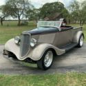 1933 Ford Roadster Fiberglass 350 4 speed 1644 Miles  Pickup Truck