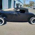 1933 Ford Roadster!! Professional build. 350 sbc with mild cam and 700R4 trans.