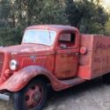 1935 Ford 1 Ton fire hose truck