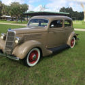 1935 Ford Model 48 Humpback