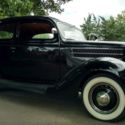 1936 Ford 2-Door Humpback Deluxe Touring
