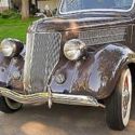 1936 Ford Deluxe Cabriolet w roll-up windows and rumble seat