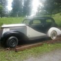 1937 STUDEBAKER DICTATOR SEDAN