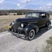 1939 Chevrolet Master 85 Sedan Black