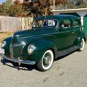 1939 Ford Tudor Deluxe Sedan - Dartmouth Green