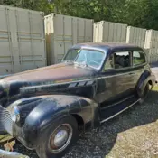 1940 Pontiac Deluxe Silver Streak