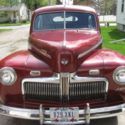 1942 Ford Super Delux 2 dood sed.