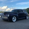 1946 FORD DELUXE CUSTOM CHOPPED TOP SUICIDE DOOR SEDAN STREET ROD