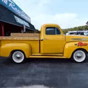 1949 Ford F1 Pickup – Classic American Workhorse with Timeless Style