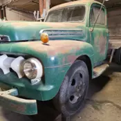 1951 Ford F-5 Flatbed Truck
