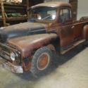 1953 International R-130