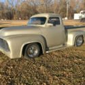 1954 Ford F-200 /350 / automatic / vintage air / power disc brakes / tilt wheel