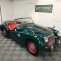 1957 TRIUMPH TR3 ROADSTER. SMALL MOUTH. FRONT DISC BRAKES. CHARMING OLD DRIVER.