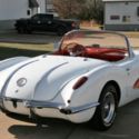 1958 CORVETTE ORIGINAL FUELIE SNOWCREST WHITE ON RED