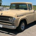 1958 Ford F100 Shortbed Fleetside Customcab V8 with 3 speed