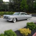 1959 cadillac Fleedwooo.  ( price reduced $3000 for seats  to be repaired )
