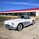 1960 CHEVROLET CORVETTE!! WHITE/BLUE!! 283/AUTO!! ORIGINAL BODY!!