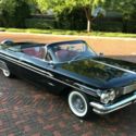 1960 Pontiac Bonneville Beautiful car.