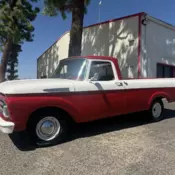 1961 Ford F100 Pickup Red unabody