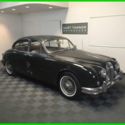 1962 JAGUAR MK2 3.8 LITER SPORTS SALOON. BRG/BISCUIT. 4-SPEED MANUAL OD. WIRES.