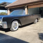 1962 lincoln continental convertible. Great candidate for restoration.