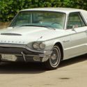 1964 FORD THUNDERBIRD CLASSIC COLLECTIBLE AUTOMOBILE IN NICE CONDITION IN AN OUT