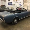 1965 Ford Mustang Convertible 289 V-8 -- 4 speed --  Air Conditioning -- Rare !