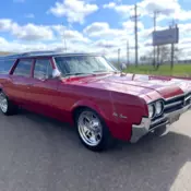 1966 Oldsmobile Vista Cruiser  ** 330 V8  * 4 Speed *