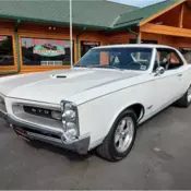 1966 Pontiac GTO - Tri-Power