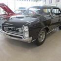 1966 PONTIAC GTO ( true ) in black on black on black.389 w / 4 speed
