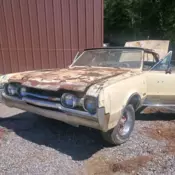 1967 442 4speed Manual. No Motor No Trans .. Great for Upgrade GM PowerCars