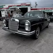 1967 Mercedes-Benz 250S Sedan Black