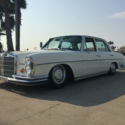 1967 Mercedes on Airbags-250S Benz Accuair Airbags Classic Hotrod Airride Low