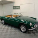 1967 MG B ROADSTER. NICELY RESTORED CAR IN PERFECT COLORS. 4-SPEED. WIRE WHEELS.