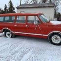 1968 G M C SUBURBAN  327  FOUR SPEED