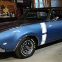 1968 Oldsmobile 442 Base Model w/4-Speed Transmission