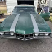 1968 Oldsmobile Cutlass Supreme Classic Sedan Green